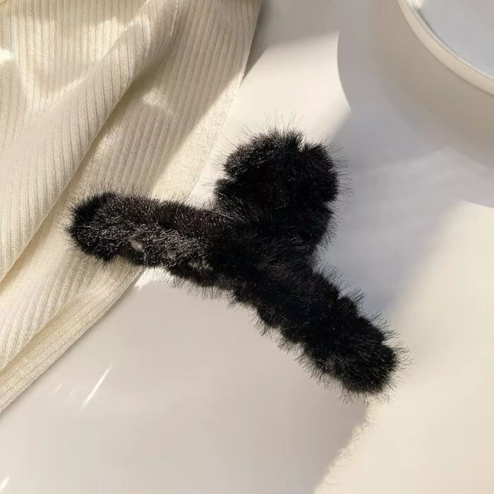 Big Fluffy claw clip